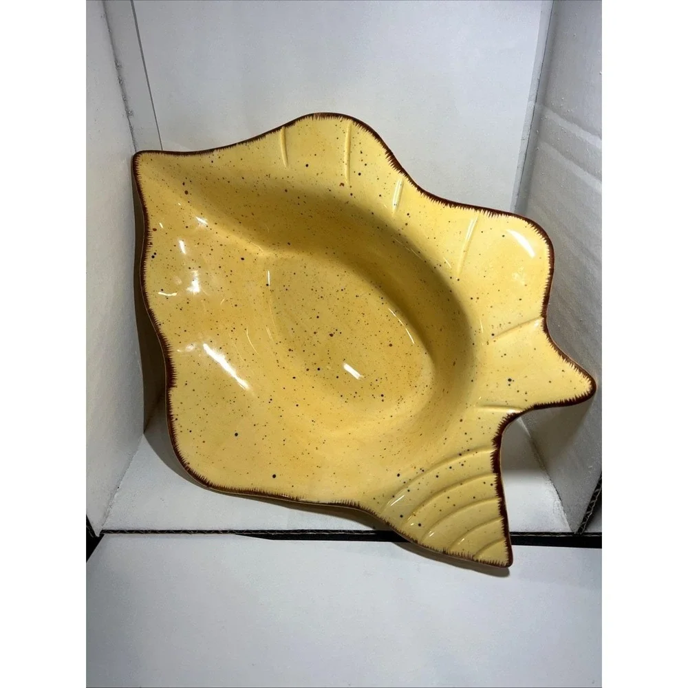Beach Decor Ceramic Shell Conch Yellow Speckle Bowl Rommel Nueva for Saparna